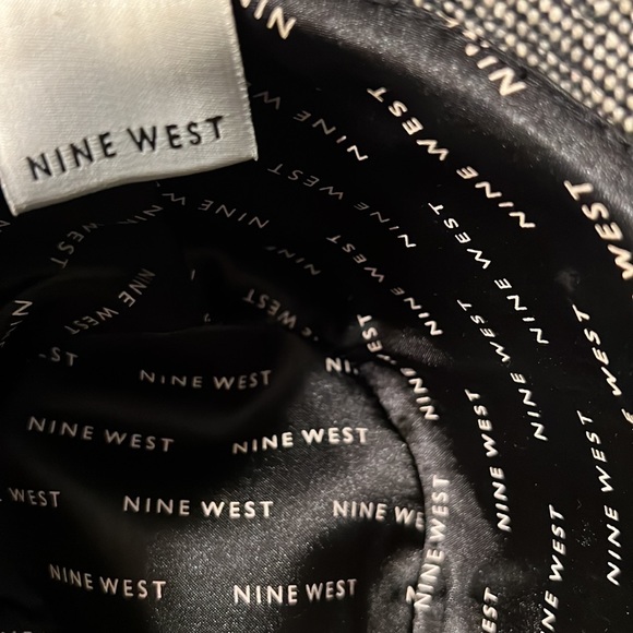 Hat - Picture 6 of 8